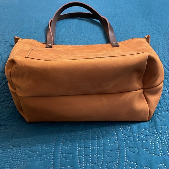 Portland leather zippered large tote in Dakota - Picture 2 of 4